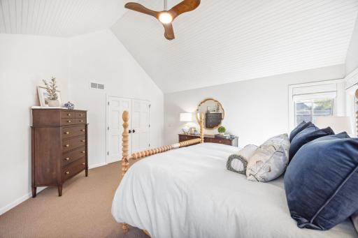 19890 Muirfield Circle, Excelsior, MN 55331