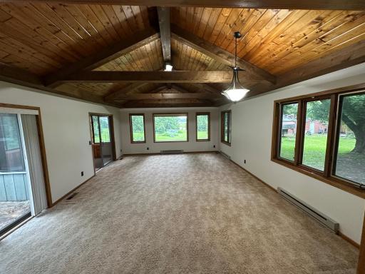 6480 Long Lake Road, Willmar, MN 56201