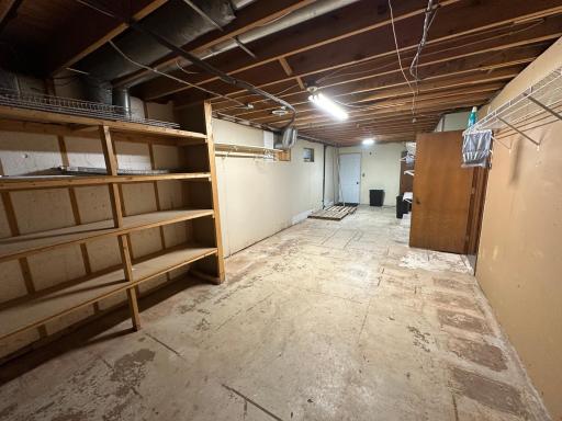 6480 Long Lake Road, Willmar, MN 56201