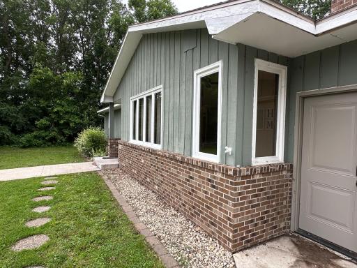 6480 Long Lake Road, Willmar, MN 56201