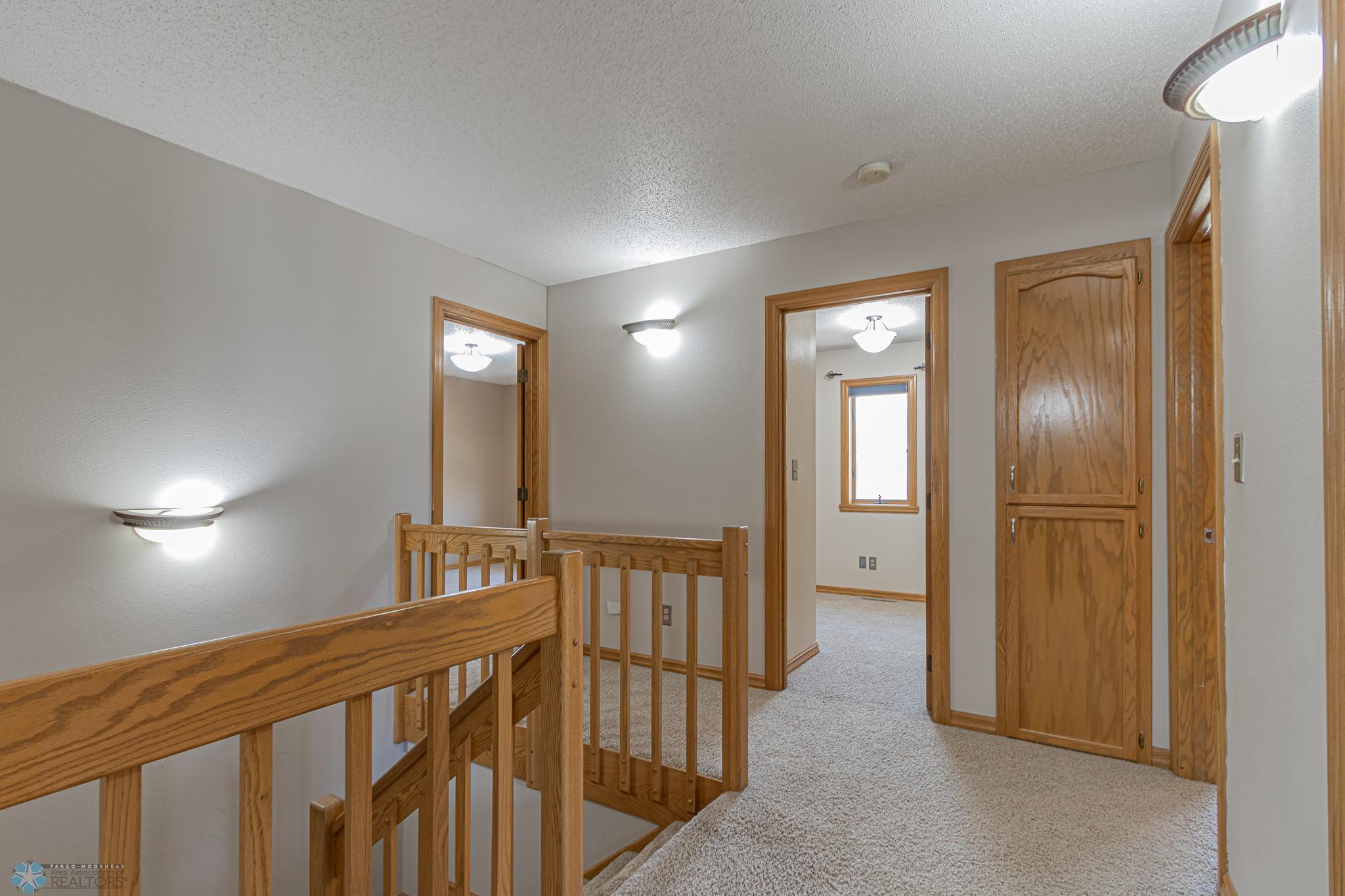 3809 Kensington Dr
West Fargo, ND,-39.jpg