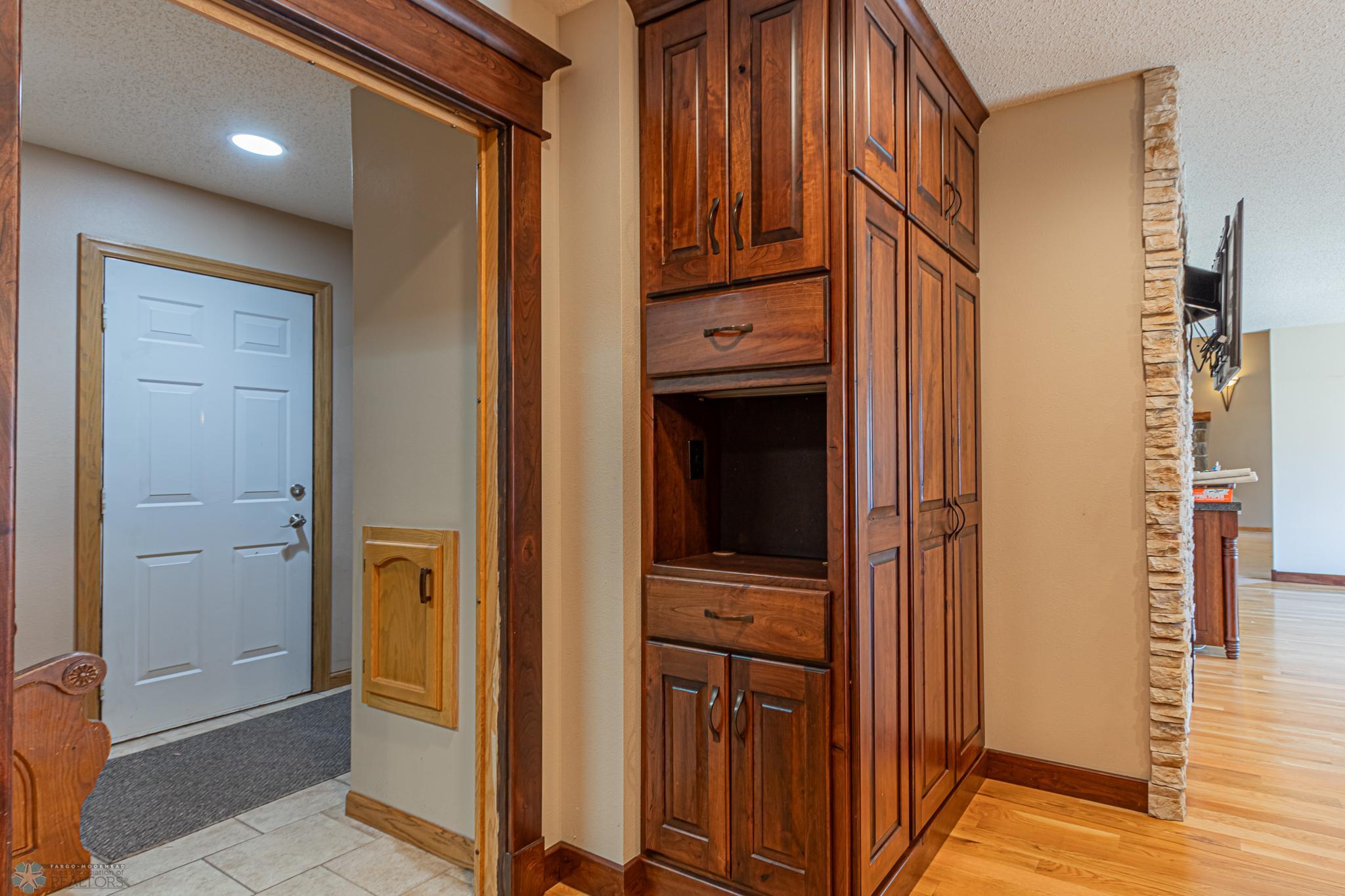 3809 Kensington Dr
West Fargo, ND,-33.jpg