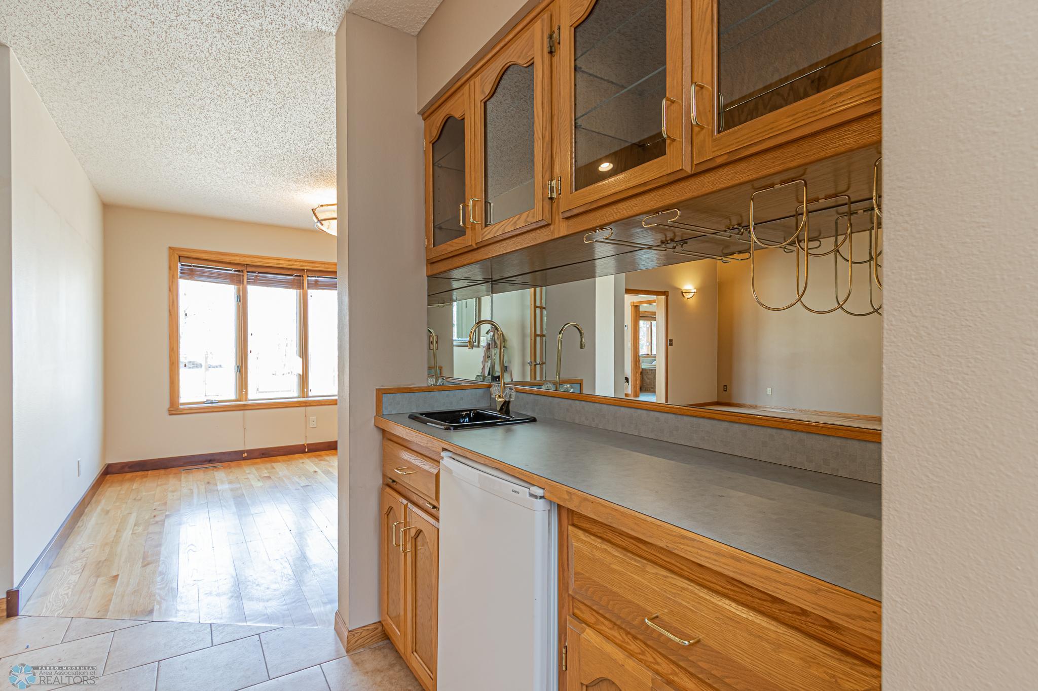 3809 Kensington Dr
West Fargo, ND,-22.jpg