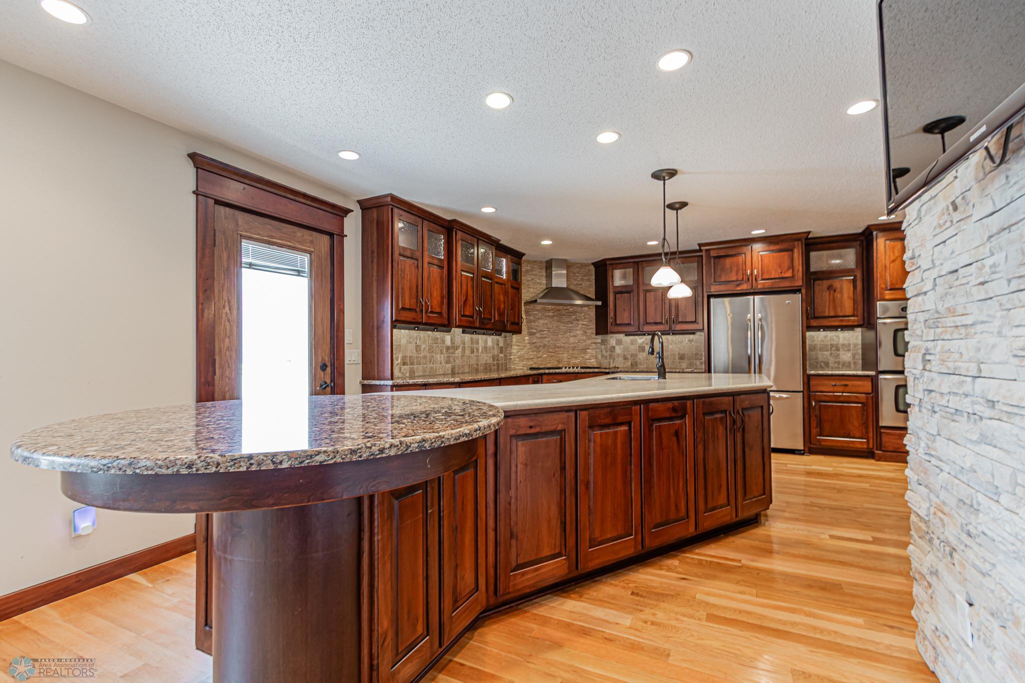 3809 Kensington Dr
West Fargo, ND,-25.jpg