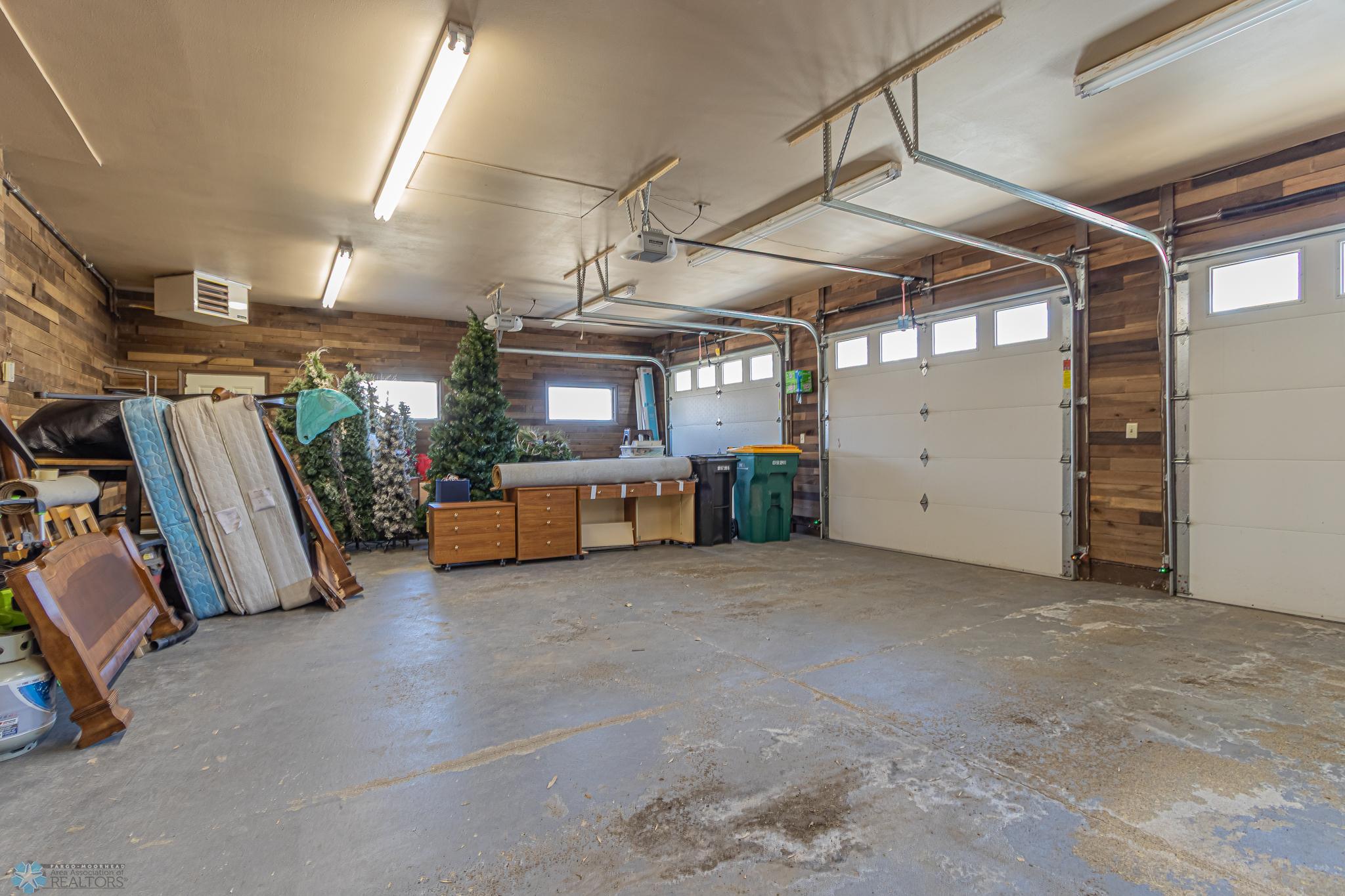 3809 Kensington Dr
West Fargo, ND,-73.jpg
