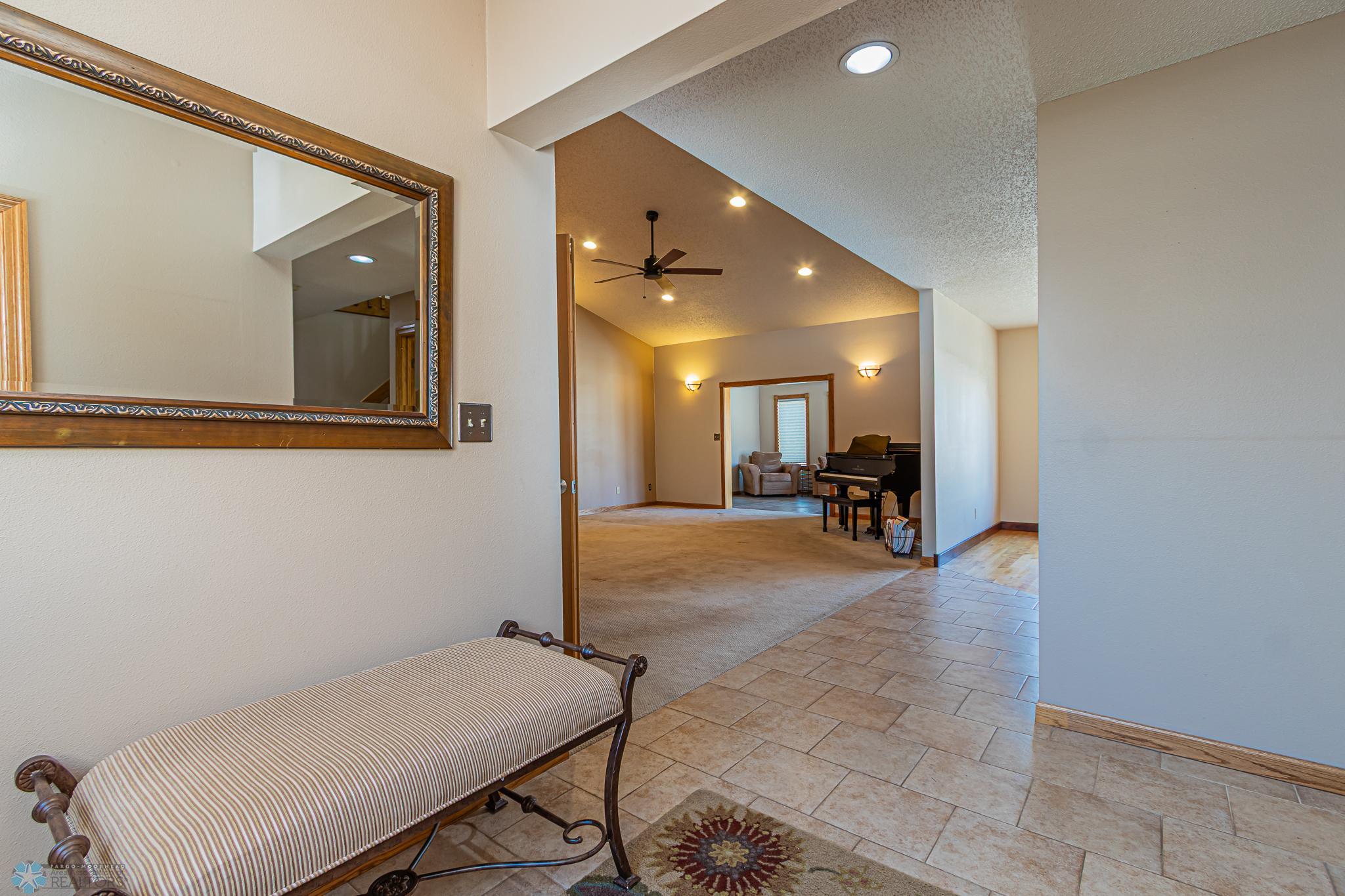 3809 Kensington Dr
West Fargo, ND,-02.jpg