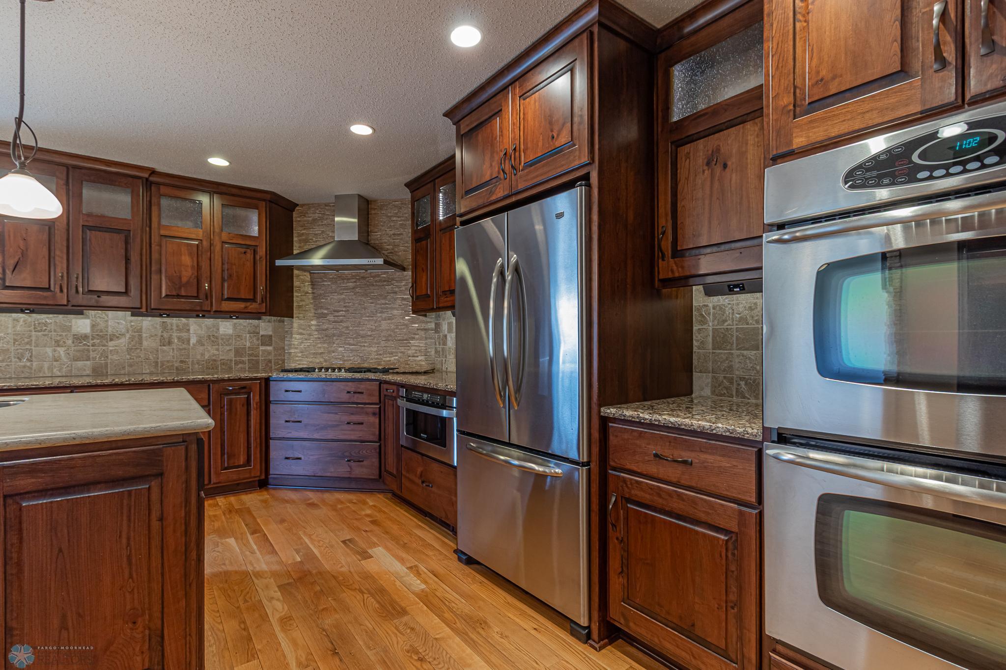 3809 Kensington Dr
West Fargo, ND,-34.jpg