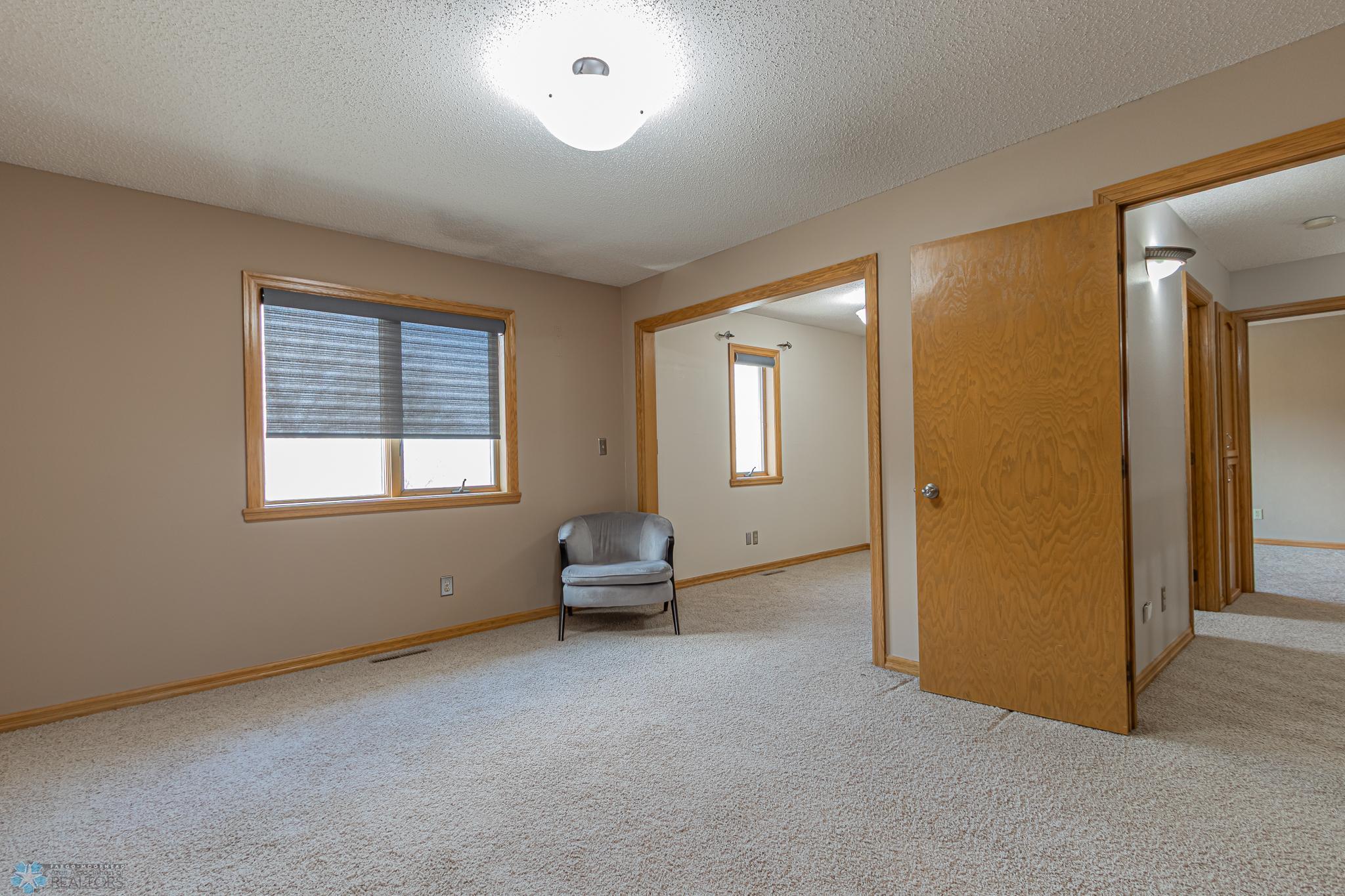 3809 Kensington Dr
West Fargo, ND,-49.jpg