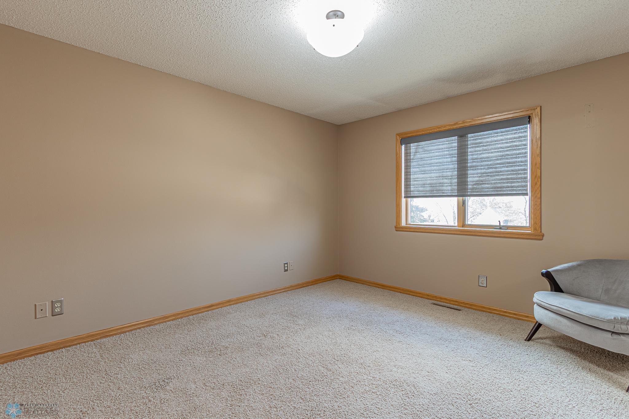 3809 Kensington Dr
West Fargo, ND,-50.jpg