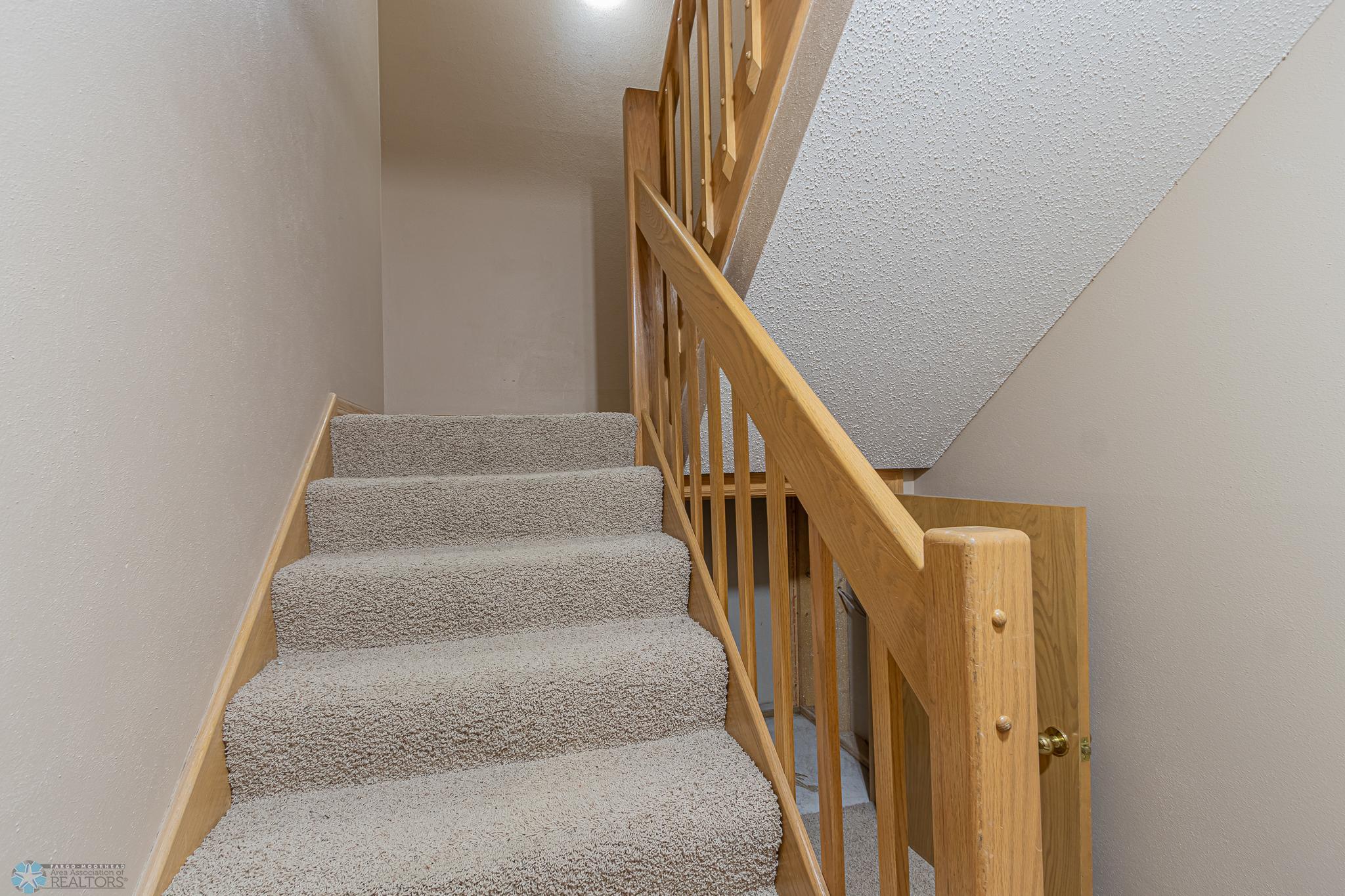 3809 Kensington Dr
West Fargo, ND,-72.jpg