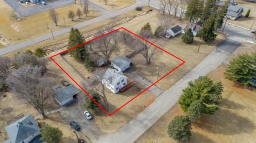 26 E Chestnut Street, Morristown, MN 55052