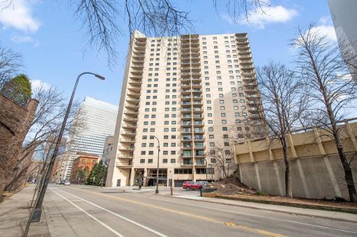 1225 LaSalle *An amazing place to call home!