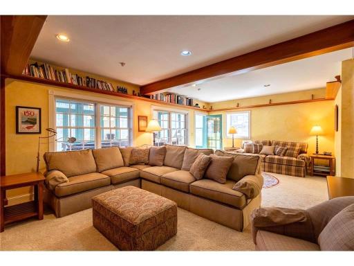 28589 Lake Avenue Way, Frontenac, MN 55026