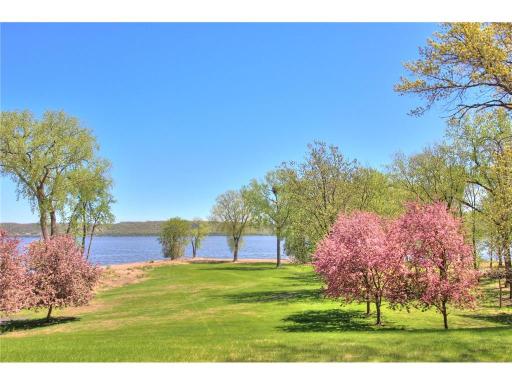 28589 Lake Avenue Way, Frontenac, MN 55026