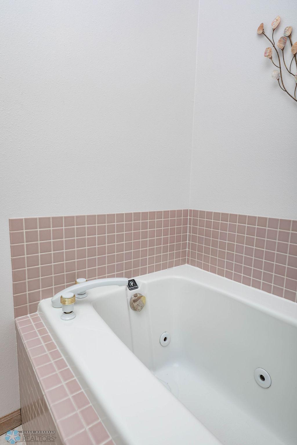 303338(24of54).jpg