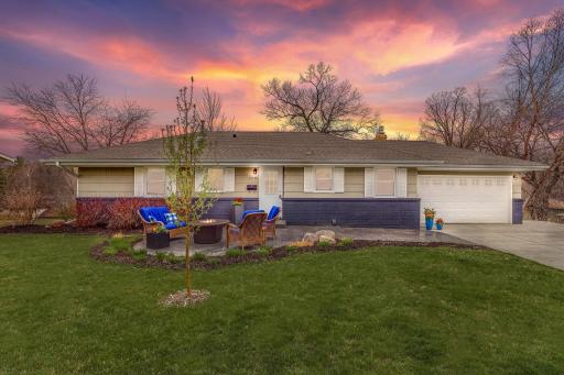 7-web-or-mls-4840-Barbara-Dr-VirtualTwilight-02.jpg
