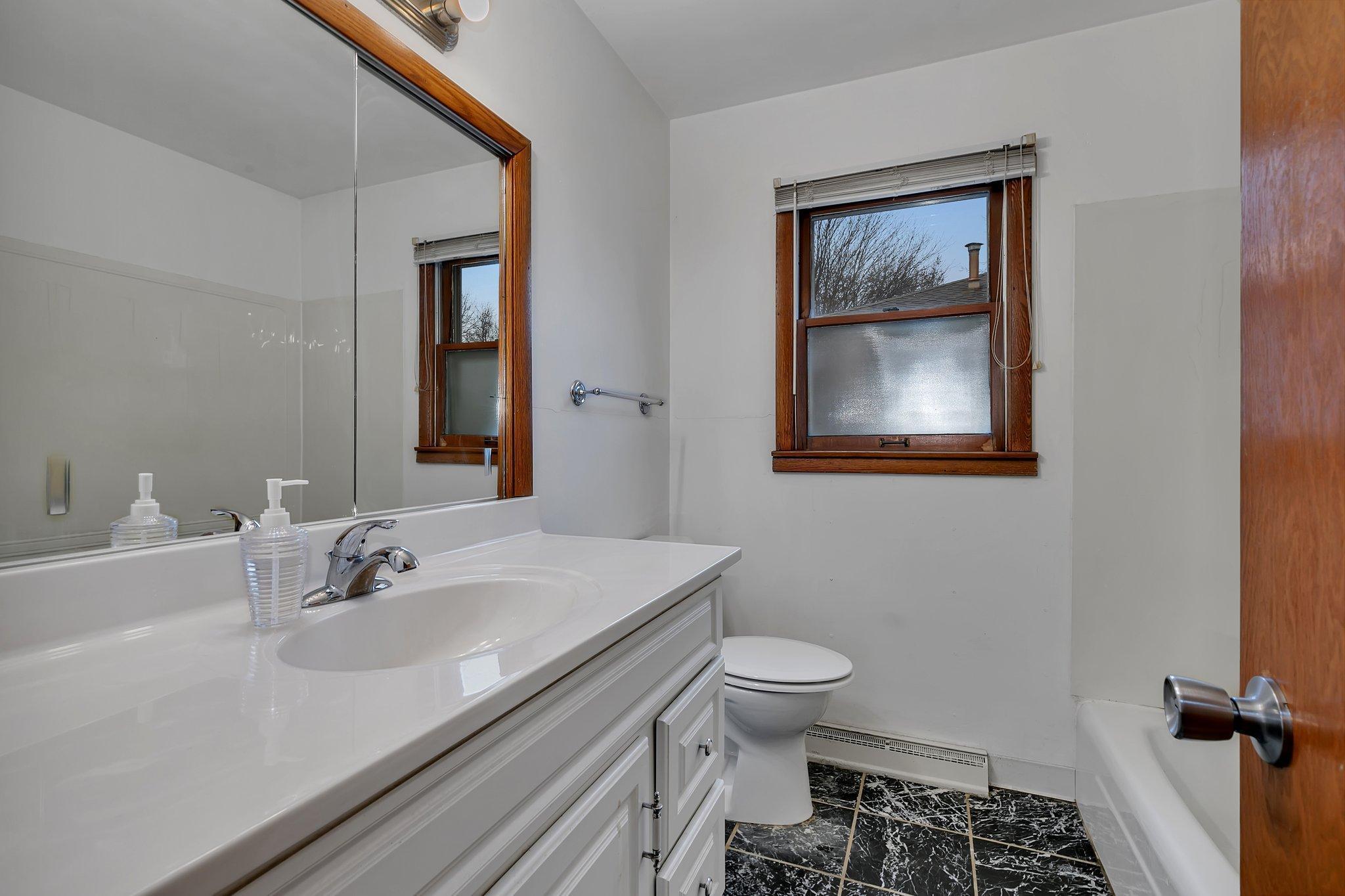 Full bathroom main level