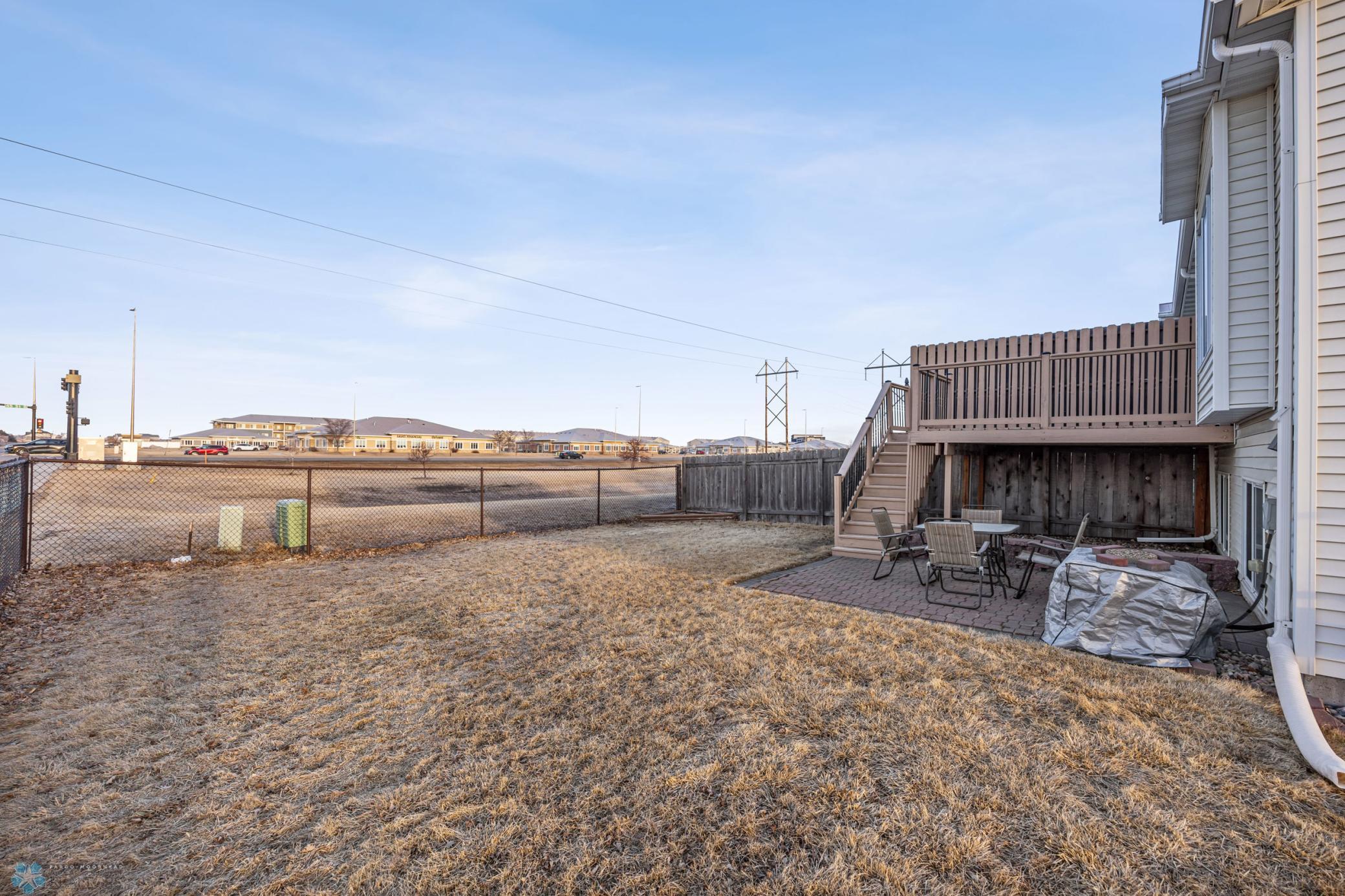 Large Fenced yard