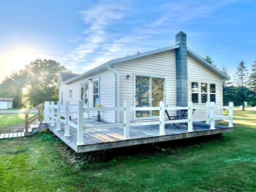 1526 3rd Street NE, Staples, MN 56479