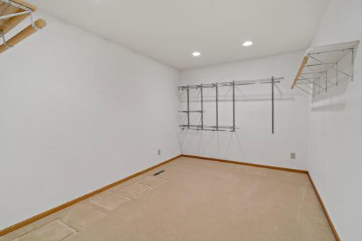 2175 13th Avenue E, Saint Paul, MN 55109