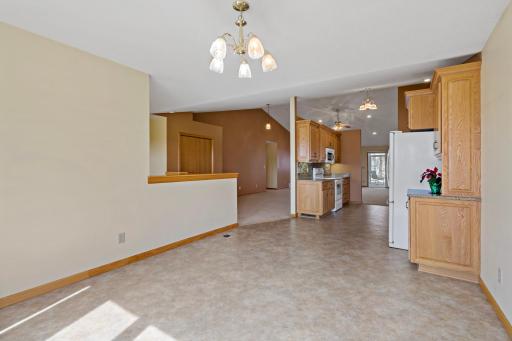 2175 13th Avenue E, Saint Paul, MN 55109