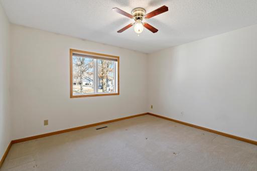 2175 13th Avenue E, Saint Paul, MN 55109