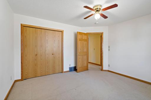 2175 13th Avenue E, Saint Paul, MN 55109