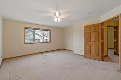 2175 13th Avenue E, Saint Paul, MN 55109