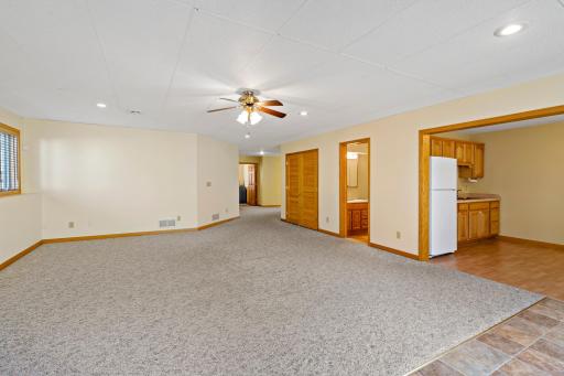 2175 13th Avenue E, Saint Paul, MN 55109