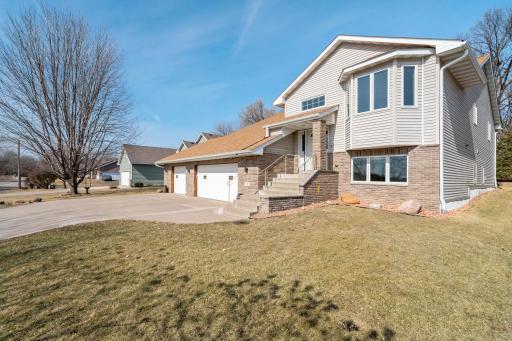 2175 13th Avenue E, Saint Paul, MN 55109