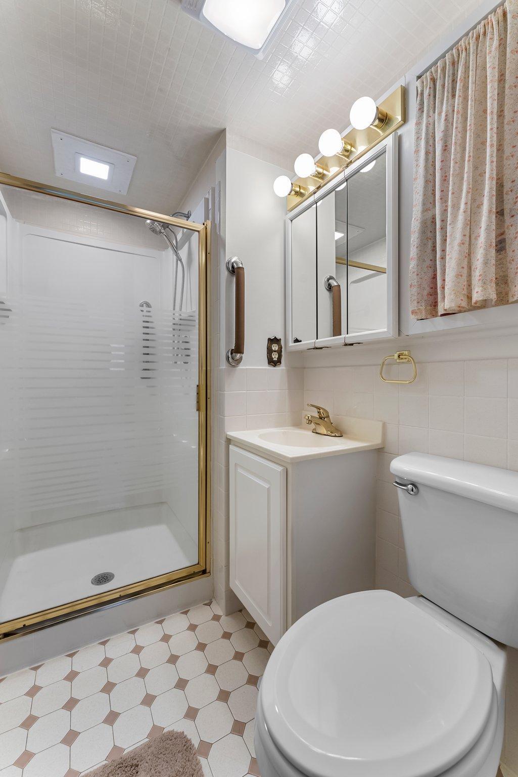 37-web-or-mls-9400 Old Concord Blvd-117.jpg