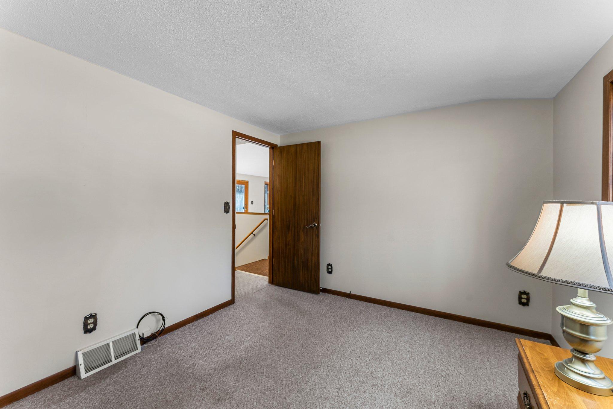 41-web-or-mls-9400 Old Concord Blvd-131.jpg