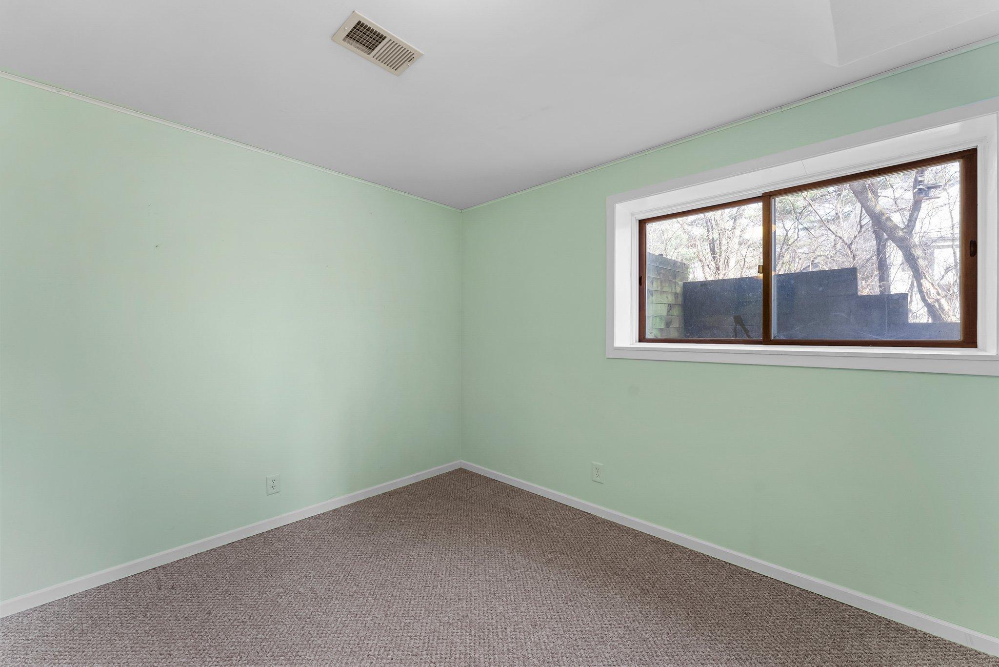 45-web-or-mls-9400 Old Concord Blvd-144.jpg