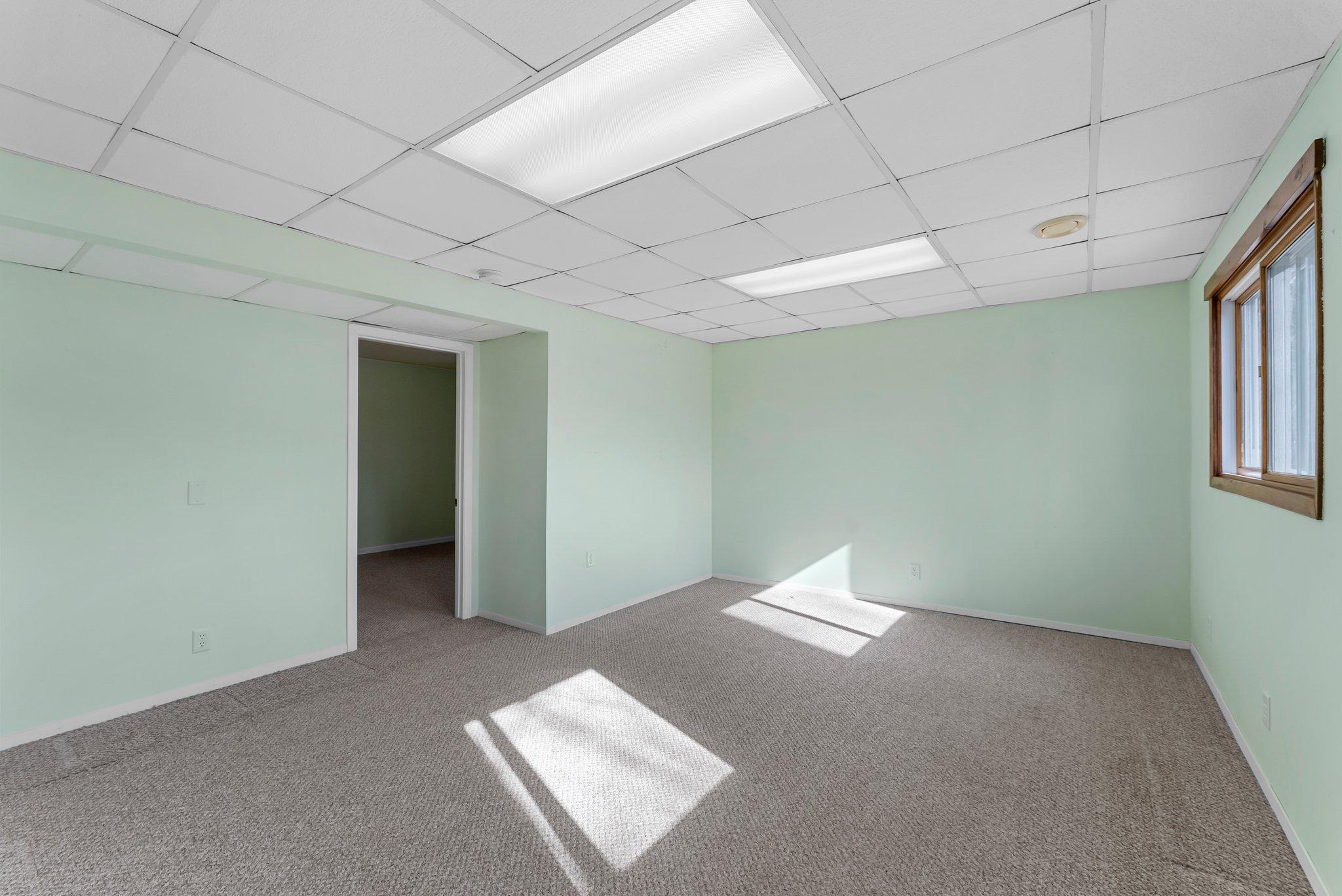43-web-or-mls-9400 Old Concord Blvd-137.jpg