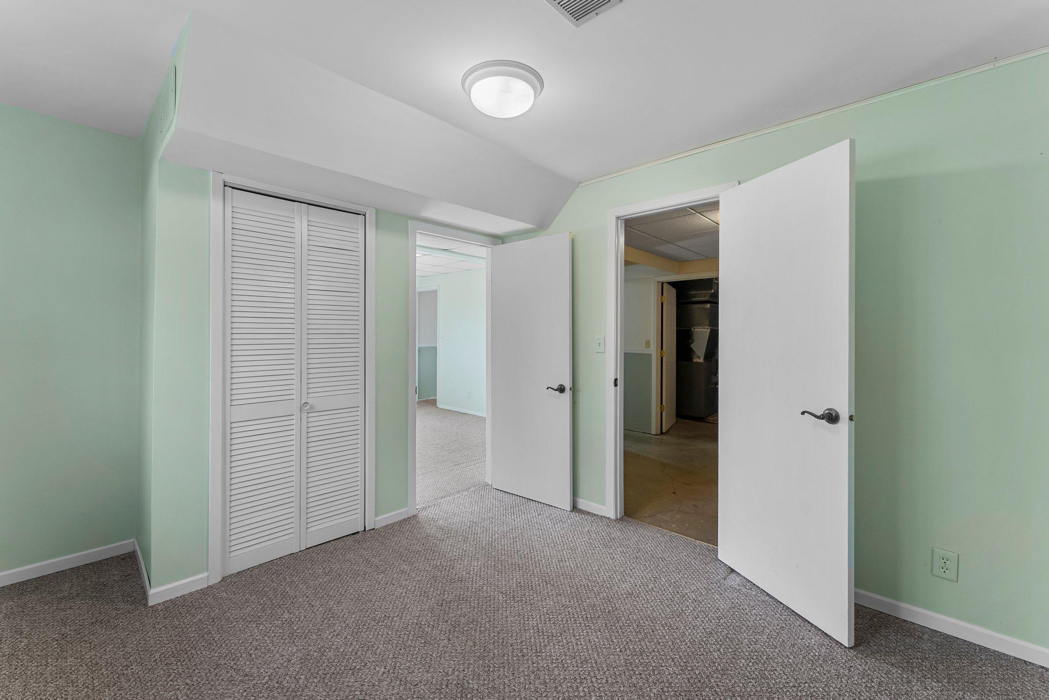 46-web-or-mls-9400 Old Concord Blvd-147.jpg