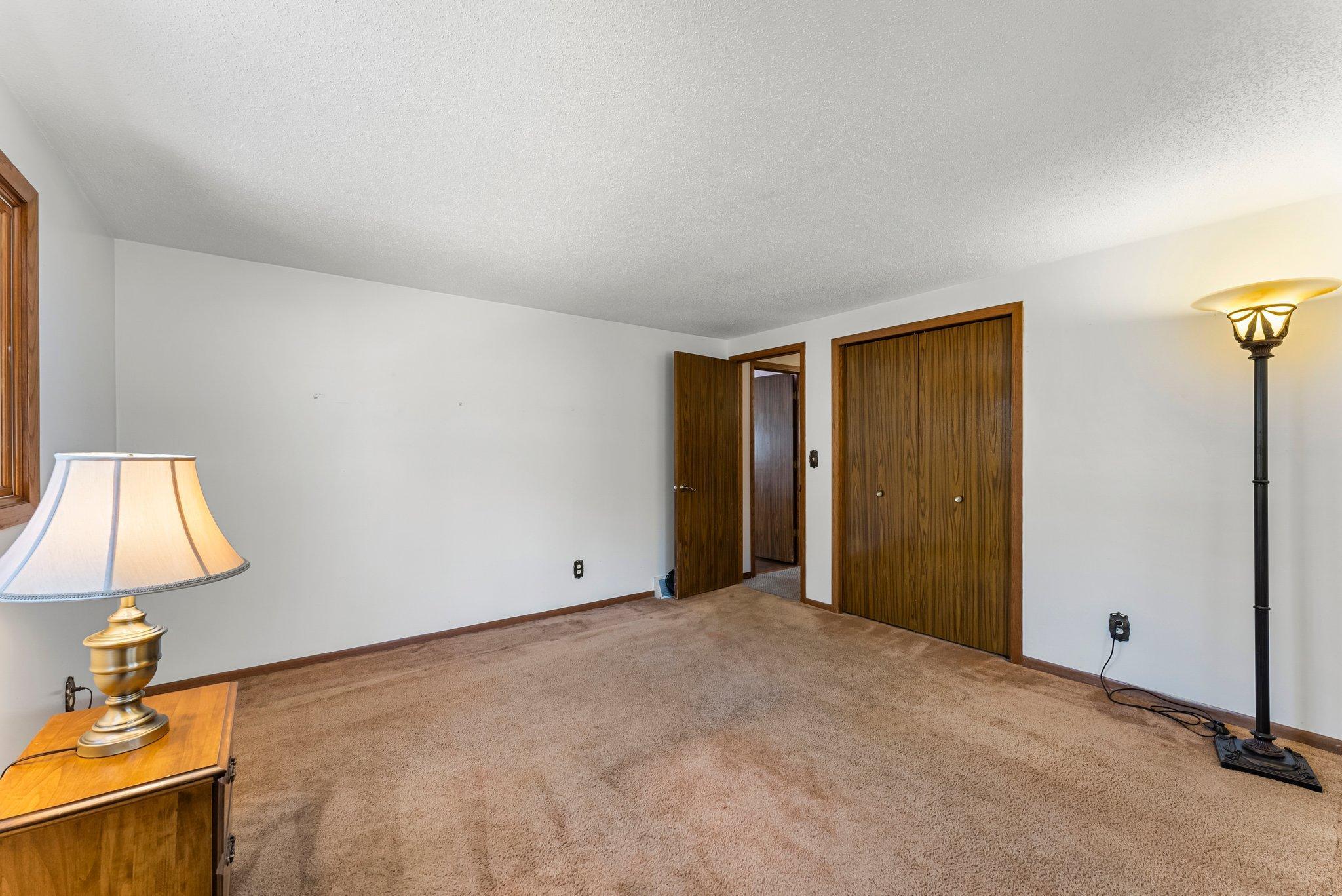 39-web-or-mls-9400 Old Concord Blvd-124.jpg