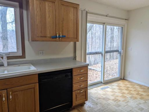 Kitchen - CAREFUL - no deck off of patio door