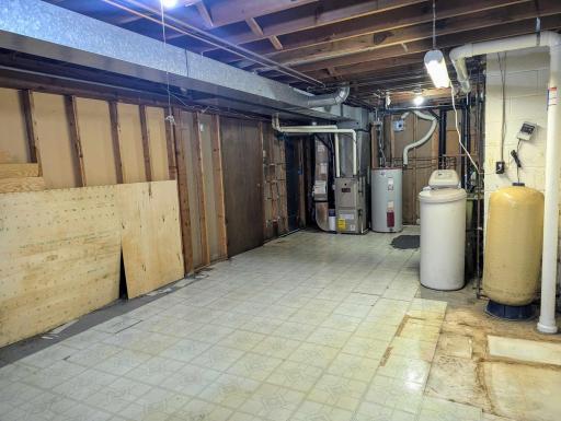 Utility / laundry room