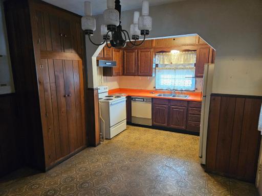 115 Adams Street SE, Hutchinson, MN 55350