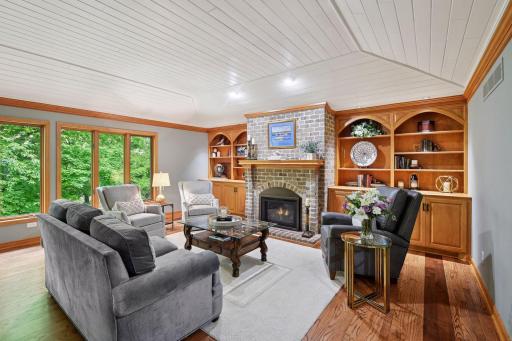 19435 Cottagewood Road, Excelsior, MN 55331