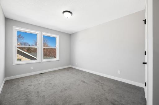2600 Golden Valley Road, Minneapolis, MN 55411