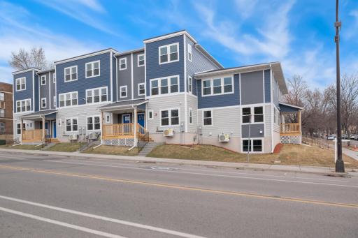 2600 Golden Valley Road, Minneapolis, MN 55411