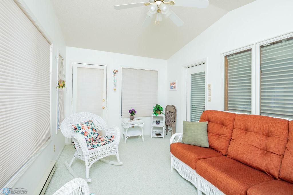 Sunporch with Heat