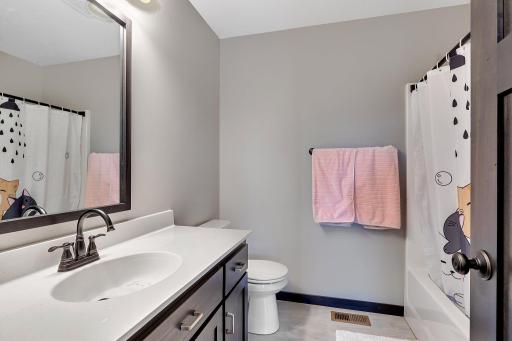 Upper Level Full Bath