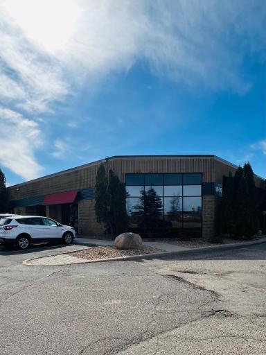 1860 Wooddale Drive, Suite 400B, Saint Paul, MN 55125