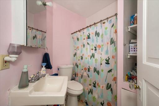 901 E 6th Street, Duluth, MN 55805