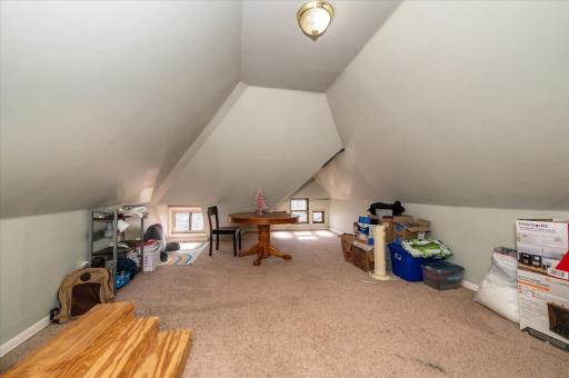 901 E 6th Street, Duluth, MN 55805