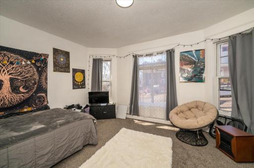 901 E 6th Street, Duluth, MN 55805