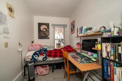 901 E 6th Street, Duluth, MN 55805