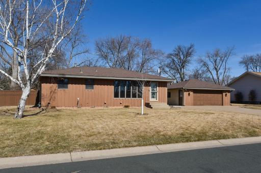 9924 93rd Place N, Maple Grove, MN 55369